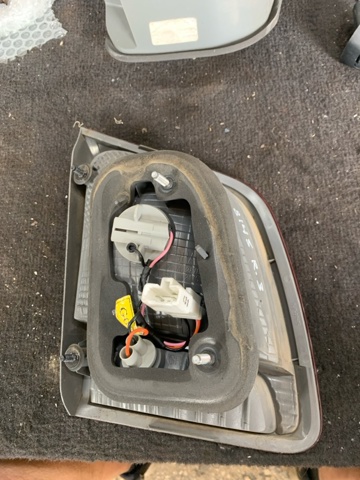 924062P020 HYUNDAI Фонарь задний правый внутренний купить в Чернигов