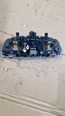 HYUNDAI 928502W000OM Плафон освещения салона (кабины) задний в наличии Днепр
