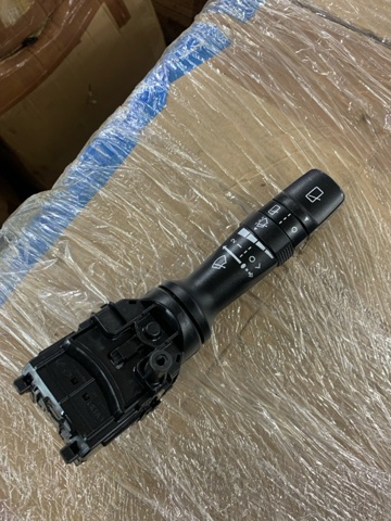 Правый подрулевой переключатель  934202P560CA HYUNDAI