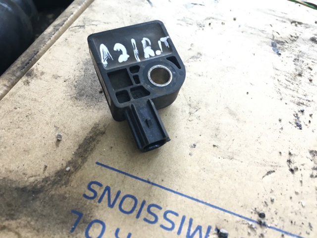 959202S000 HYUNDAI Датчик удара купить в Николаев