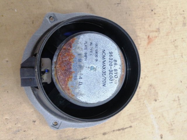 HYUNDAI 963203E001 Динамик передней двери в наличии Полтава