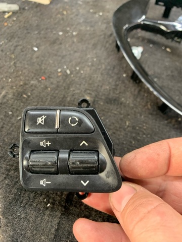 Блок кнопочных переключателей рулевого колеса 96700A2000 HYUNDAI