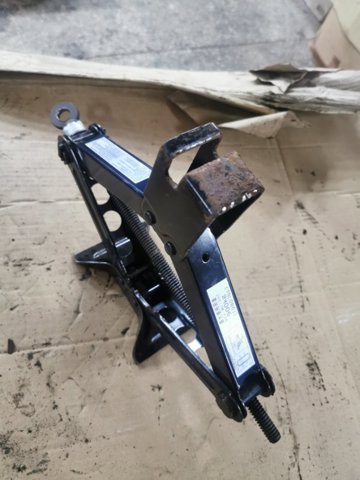 SUBARU 97032FG040 Домкрат в наличии Харьков