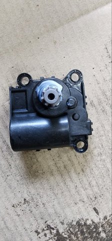 Мотор заслонки печки 971621UAA0 HYUNDAI