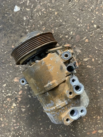 Компрессор климатической установки 977012P110 HYUNDAI