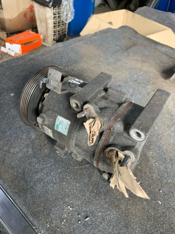 Компрессор кондиционера 97701D7100 HYUNDAI