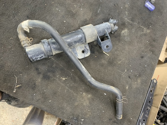 Держатель форсунки омывателя фары 984513E500 HYUNDAI