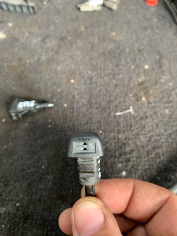 Форсунка омывателя лобового стекла Хендай И30