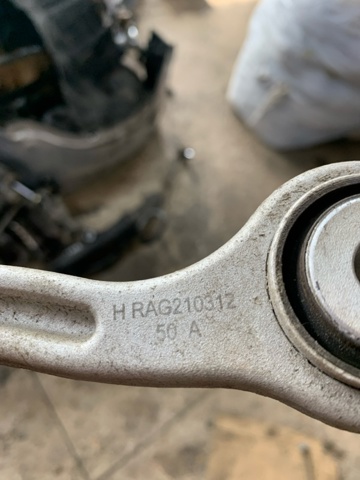 MERCEDES A2053506603 Рычаг задней подвески поперечный правый в наличии Павлоград