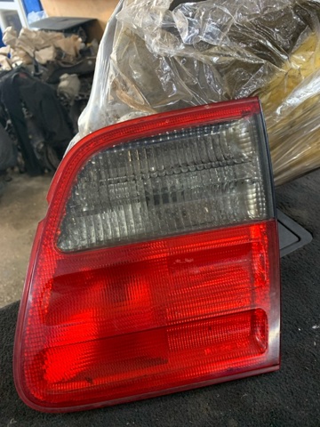 Фара задняя правая внутренняя A2108207664 MERCEDES