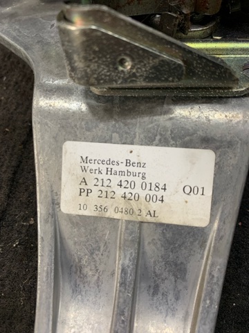 MERCEDES A2124200384 Рычаг ручного тормоза в наличии Днепр