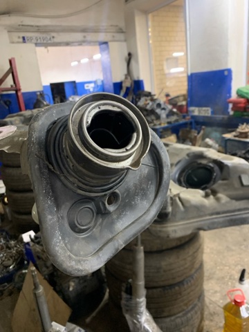 A2124707701 MERCEDES Бензобак купить в Одесса