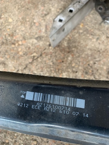 MERCEDES A2126100714 Усилитель заднего бампера в наличии Николаев
