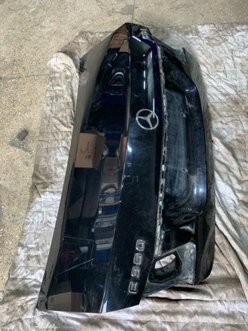 Крышка багажника A2127500275 MERCEDES