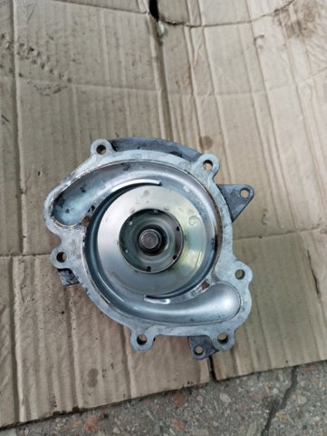 A6422002201 MERCEDES Помпа купить в Житомир