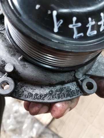 MERCEDES A6422002201 Помпа в наличии Черкассы