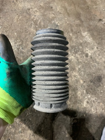 Пыльник стойки передней B45A34015C MAZDA