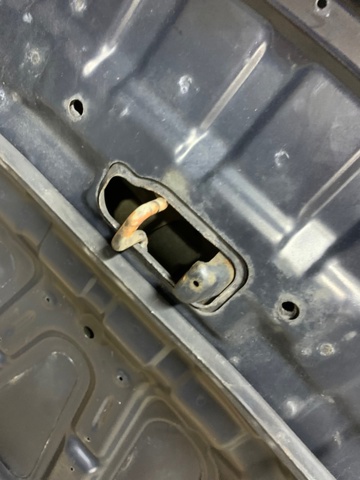 F5100BA6MA NISSAN Капот купить в Тернополь