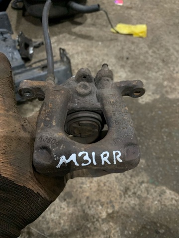 Задний правый суппорт GMY02661X MAZDA