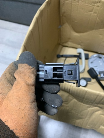 MAZDA KD45666H0 в наличии Чернигов