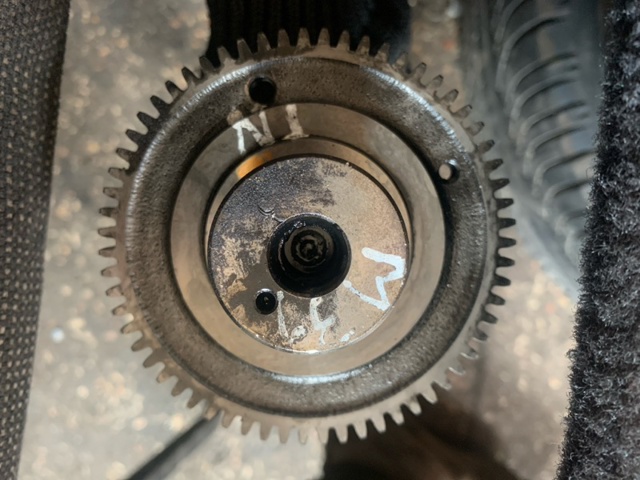 MAZDA SH0112420A Впускной распредвал в наличии Кривой Рог
