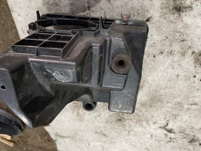 SH01133AYB MAZDA Корпус воздушного фильтра, нижняя часть купить в Одесса