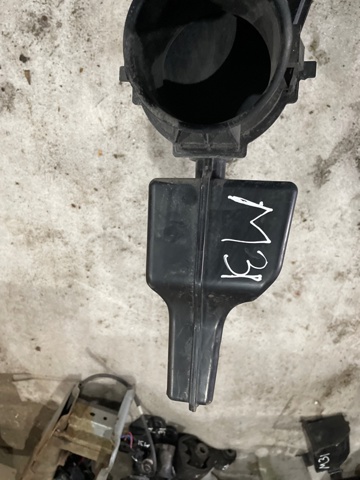SH0513200A MAZDA Воздухозаборник воздушного фильтра купить в Черкассы