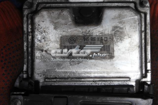 Модуль управления двигателем Шкода Фабия 2