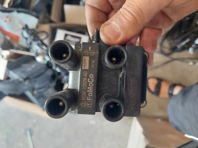FORD 1067601 Катушка зажигания в наличии Хмельницкий