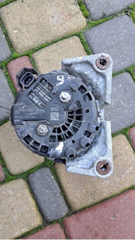 Генератор 13595629 GM