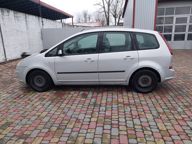 Стекло двери передней левой 1363837 FORD