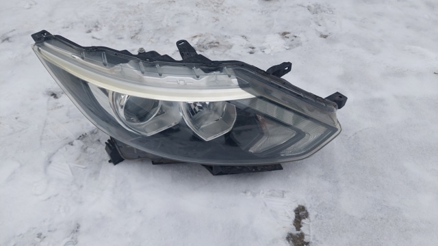 Фара основная правая 260104EH1B NISSAN