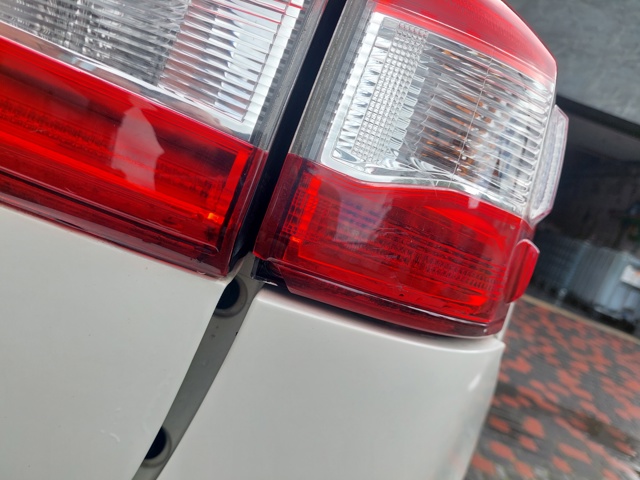 NISSAN 265504EA0A Фонарь задний правый внешний в наличии Днепр