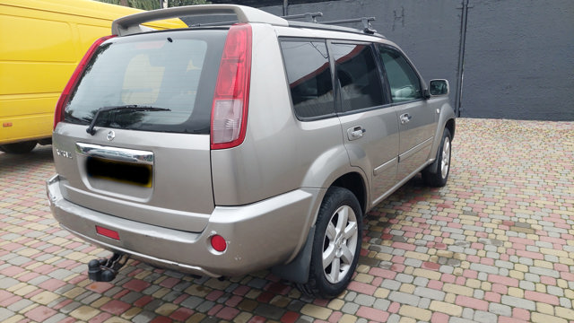 Фонарь задний правый 26550EQ00A NISSAN