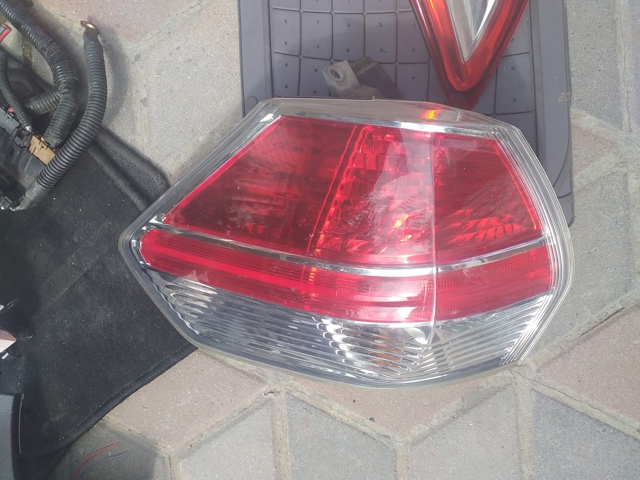 Задняя левая фара 265554CA2B NISSAN