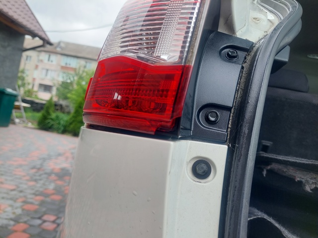 265554EA0A NISSAN Фонарь задний левый внешний купить в Павлоград