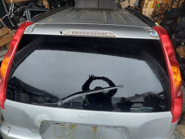 Стоп-сигнал задний дополнительный 26590JG000 NISSAN