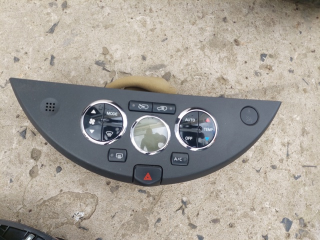 Блок управления печкой 275009U11A NISSAN