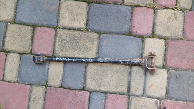 Растяжка задней подвески 48710AA020 TOYOTA