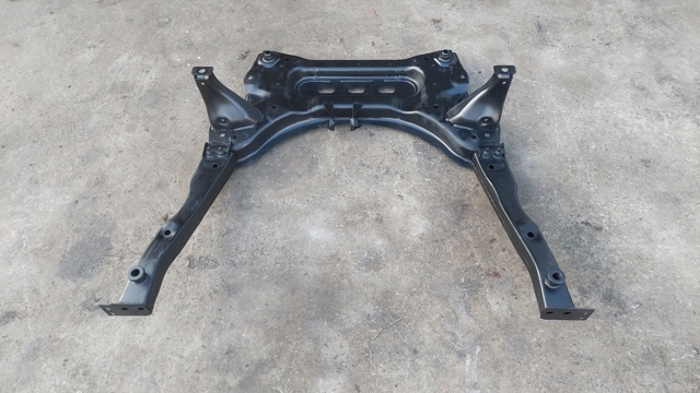 Подрамник передней подвески 544014EA0B NISSAN