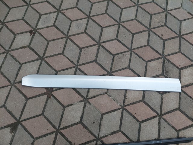 Накладка передней двери 5727A029 MITSUBISHI