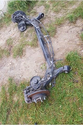 HYUNDAI 583901P600 Защита тормозного диска заднего правая в наличии Ужгород