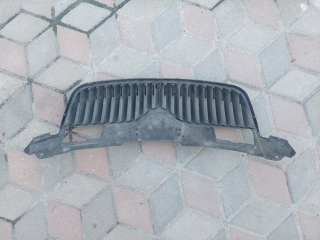 VAG 5J0853668 Решетка радиатора в наличии Полтава