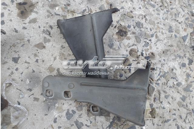 Правое крепление переднего бампера 622168H300 NISSAN