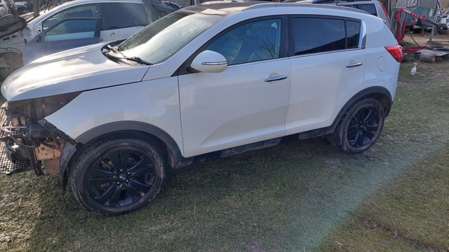 Крыло переднее левое 663113W000 HYUNDAI