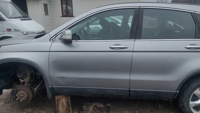 Передняя левая дверь 67050SWWE00ZZ HONDA