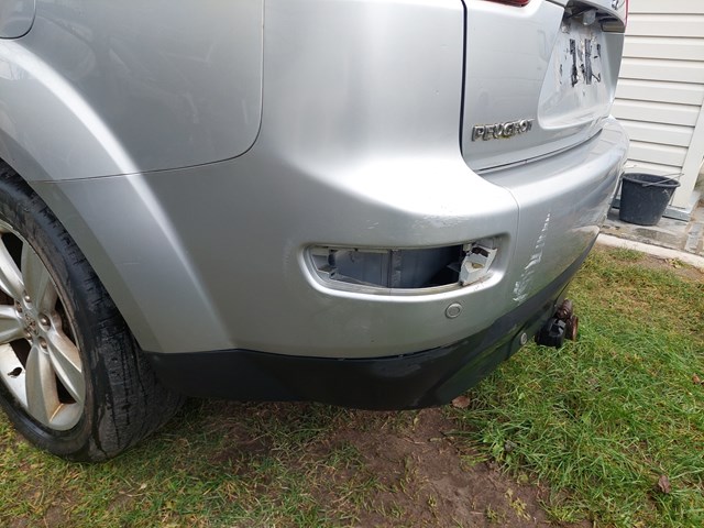 Угол бампера заднего левый 7410EZ PEUGEOT