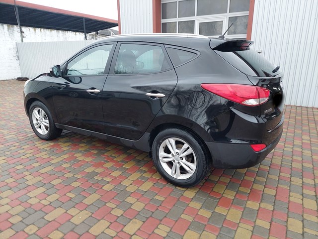 Задняя левая дверь 770032Y000 HYUNDAI