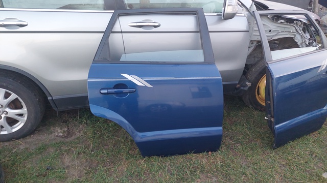 Дверь пассажирская задняя правая 770042E020 HYUNDAI