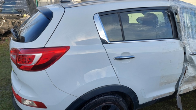 Дверь задняя в сборе 770043W000 HYUNDAI
